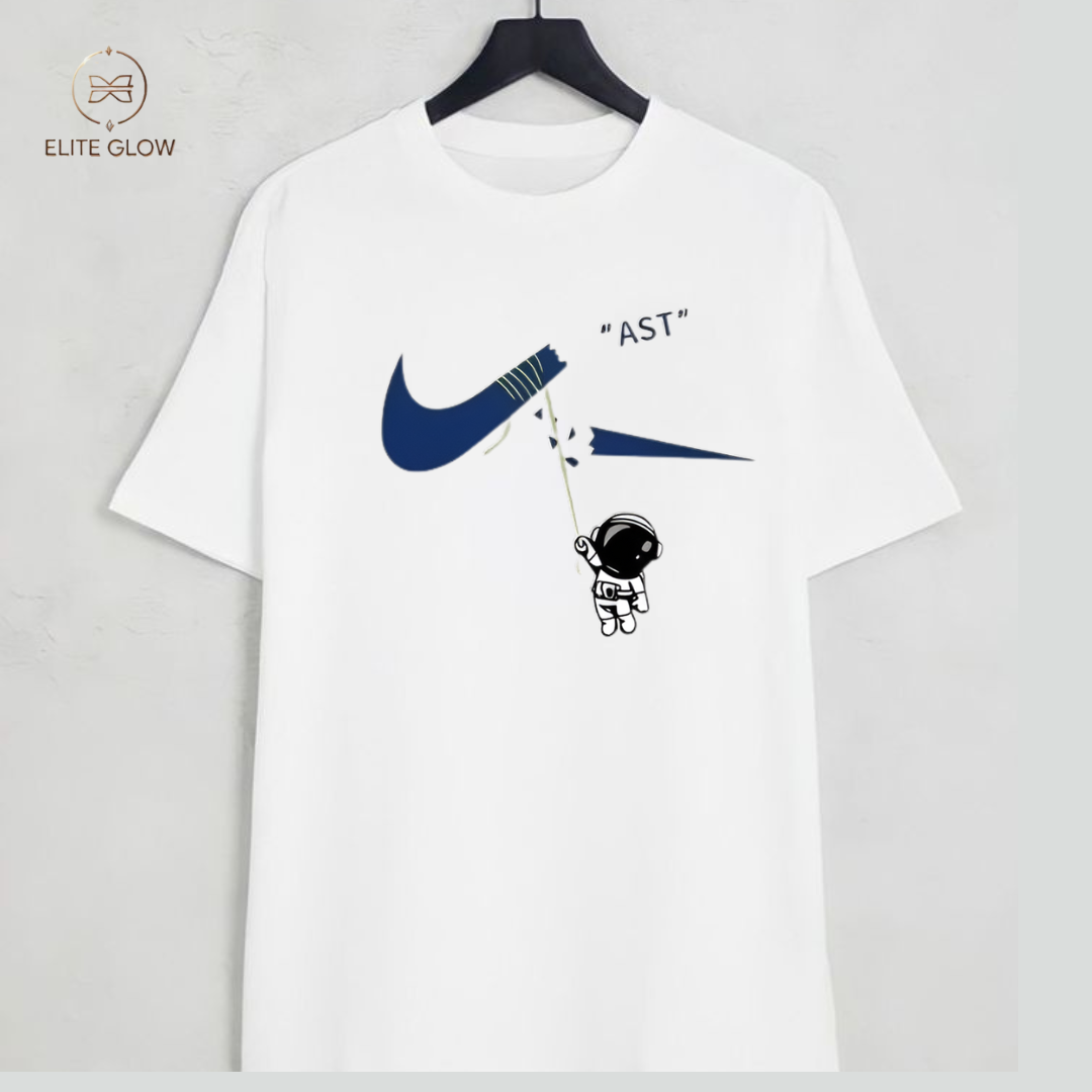 Nike Astronaut Style Premium T-Shirt – Bold Space-Inspired Comfort